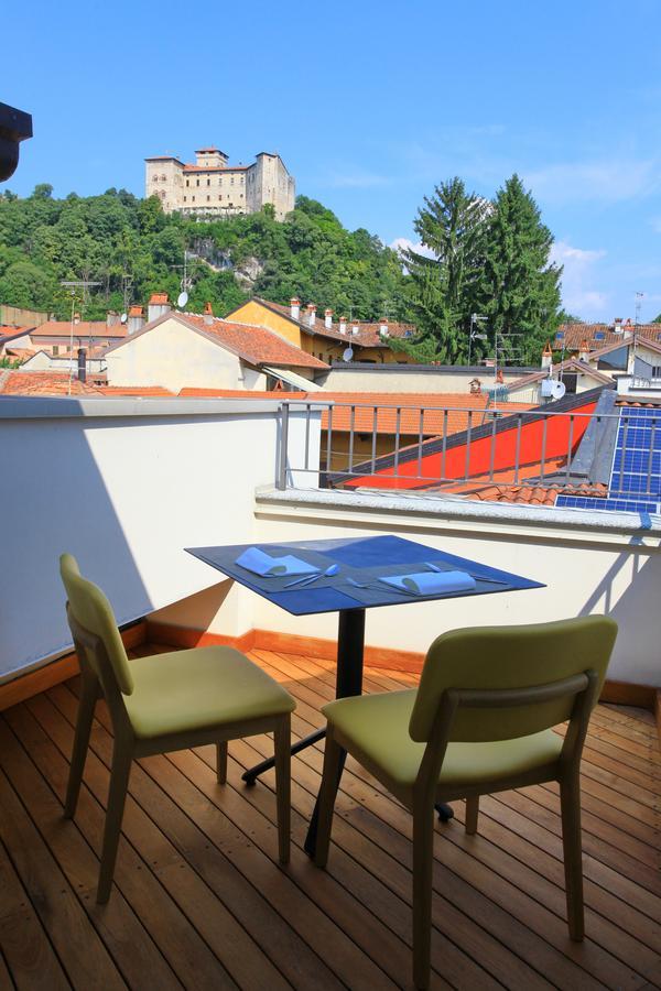 Hotel Ponti Angera Εξωτερικό φωτογραφία