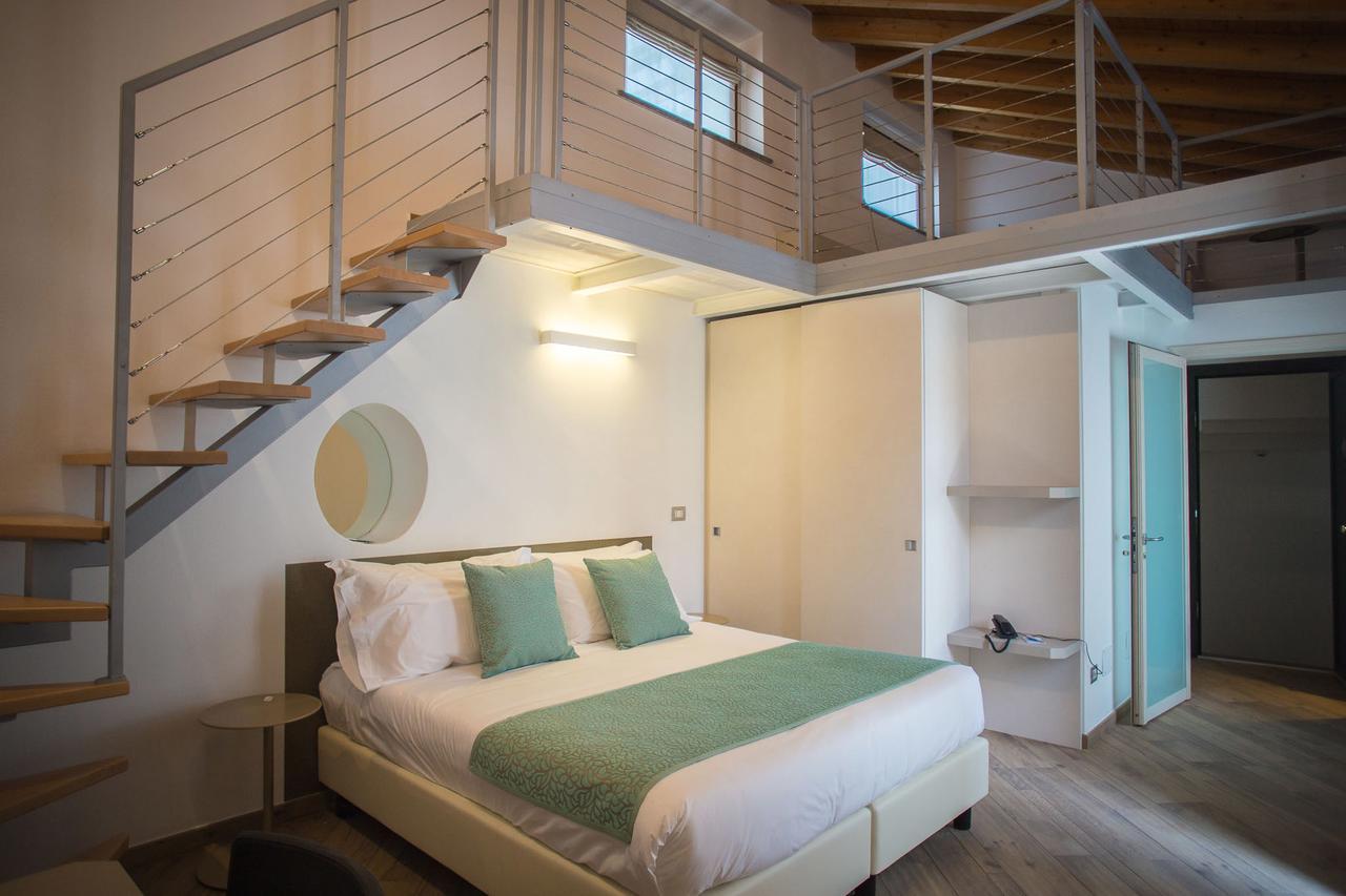 Hotel Ponti Angera Εξωτερικό φωτογραφία