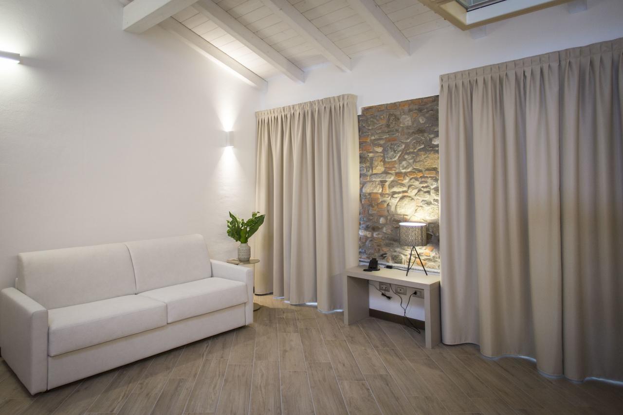 Hotel Ponti Angera Εξωτερικό φωτογραφία