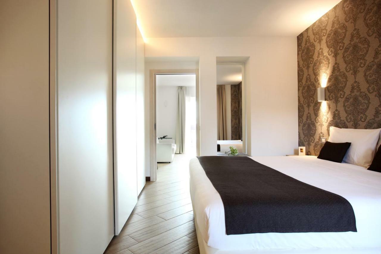 Hotel Ponti Angera Εξωτερικό φωτογραφία