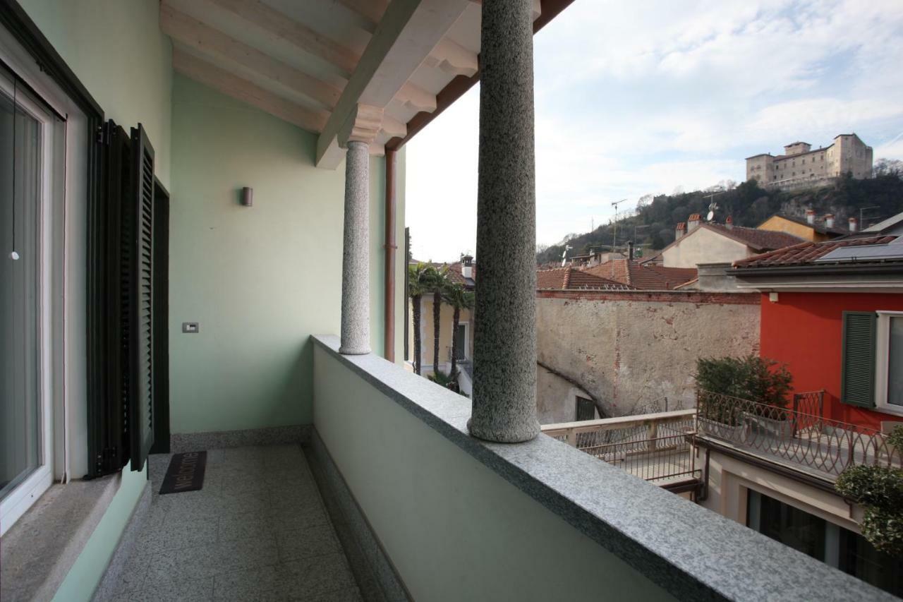 Hotel Ponti Angera Εξωτερικό φωτογραφία