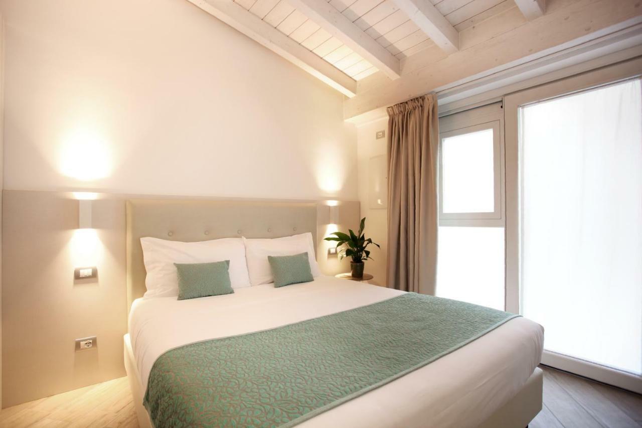 Hotel Ponti Angera Εξωτερικό φωτογραφία